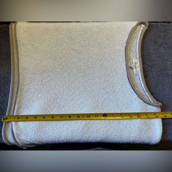 Promesa Cuddle Party Cropped Exposed-Seam Sweater Size M - Picture 8 of 10